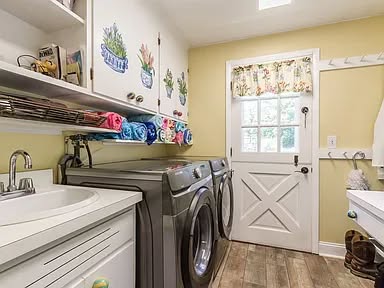 4 bedroom House in Pittsford, New York - Image 14