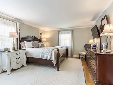 4 bedroom House in Pittsford, New York - Image 6