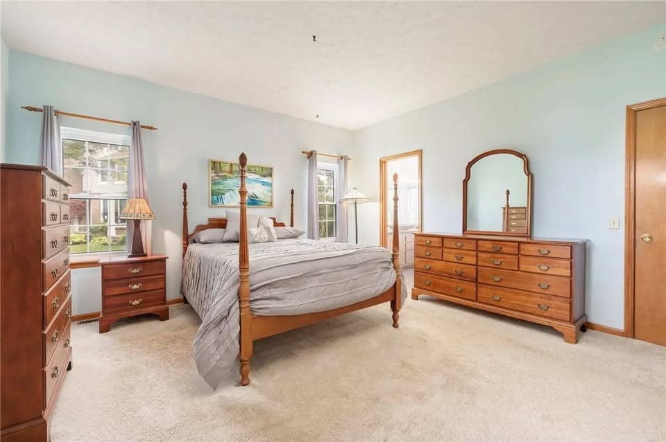 4 bedroom House in Rochester, New York - Image 13