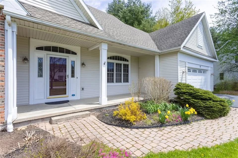 4 bedroom House in Rochester, New York - Image 5
