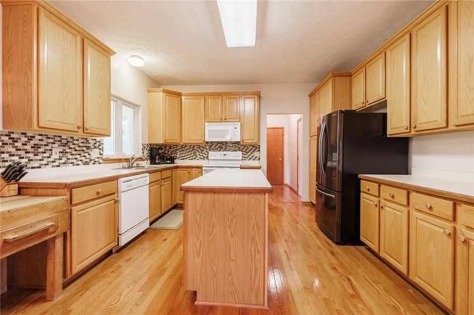 4 bedroom House in Rochester, New York - Image 2