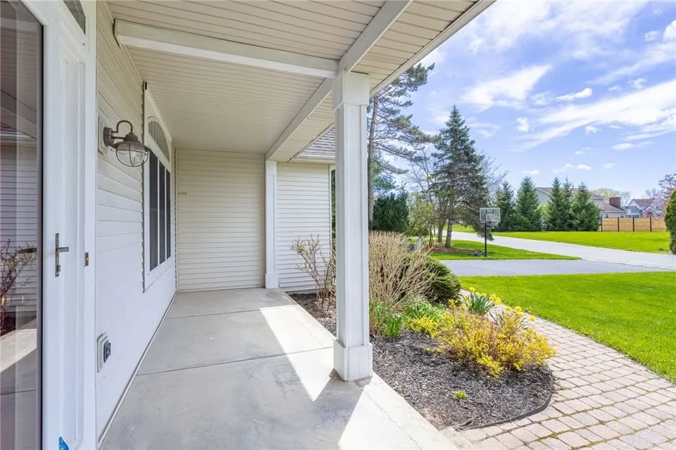 4 bedroom House in Rochester, New York - Image 6