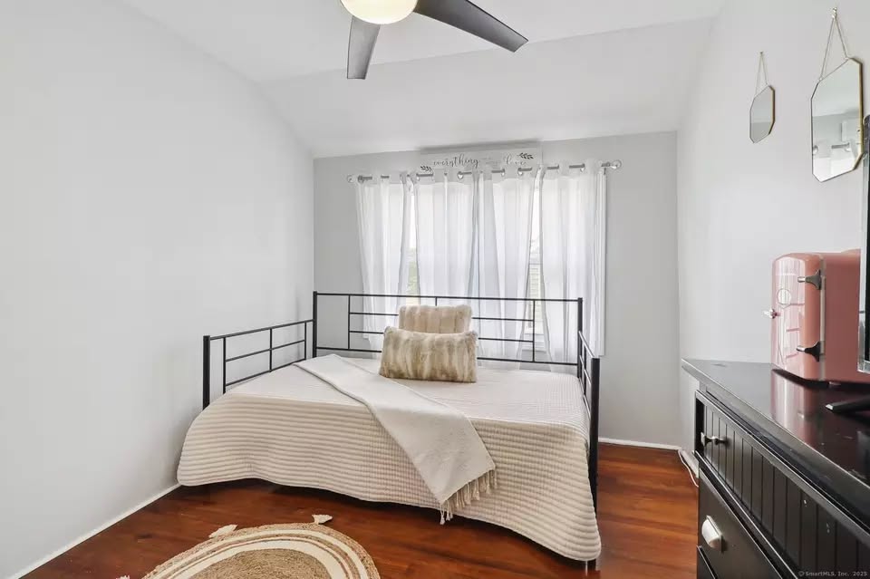 3 bedroom House in Bridgeport, Connecticut - Image 7