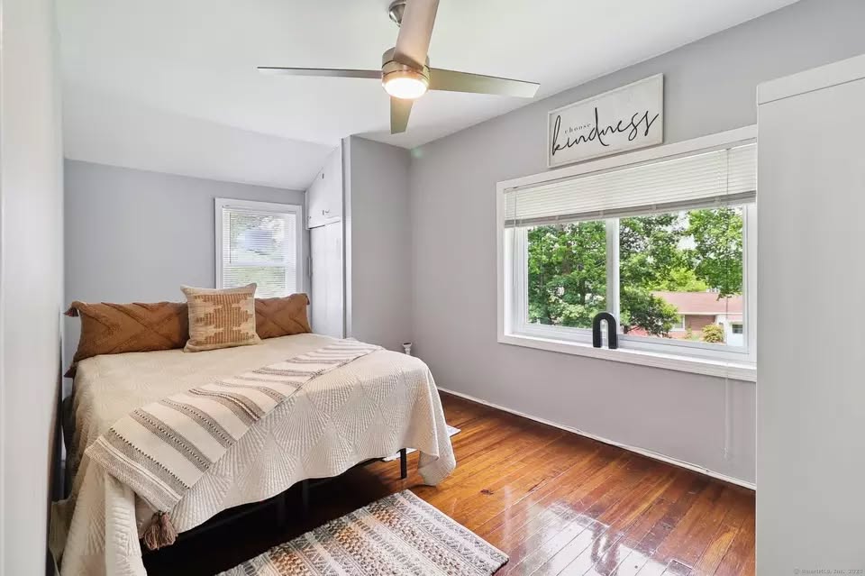 3 bedroom House in Bridgeport, Connecticut - Image 5