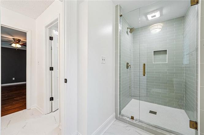 4 bedroom House in Alpharetta, Georgia - Image 10