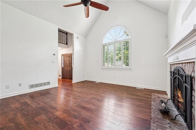 4 bedroom House in Alpharetta, Georgia - Image 5