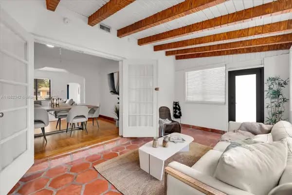 3 bedroom House in Miami, Florida - Image 18