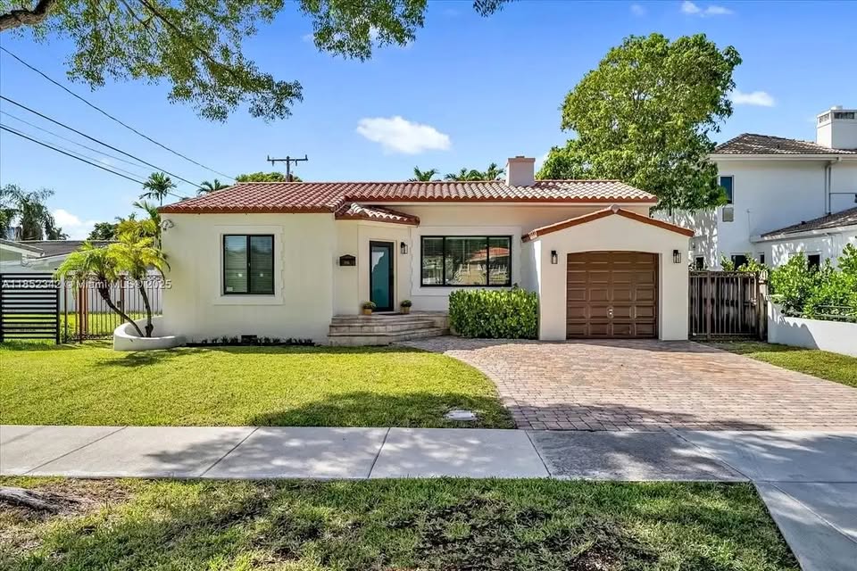 3 bedroom House in Miami, Florida - Image 4