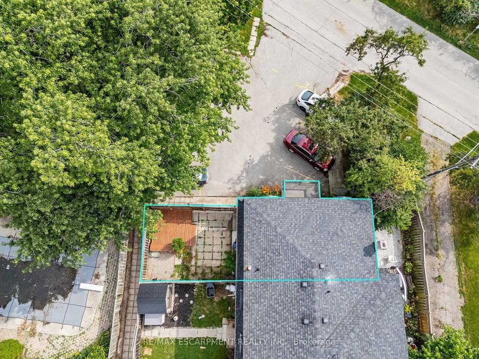 3 bedroom House in Burlington, Ontario - Image 20