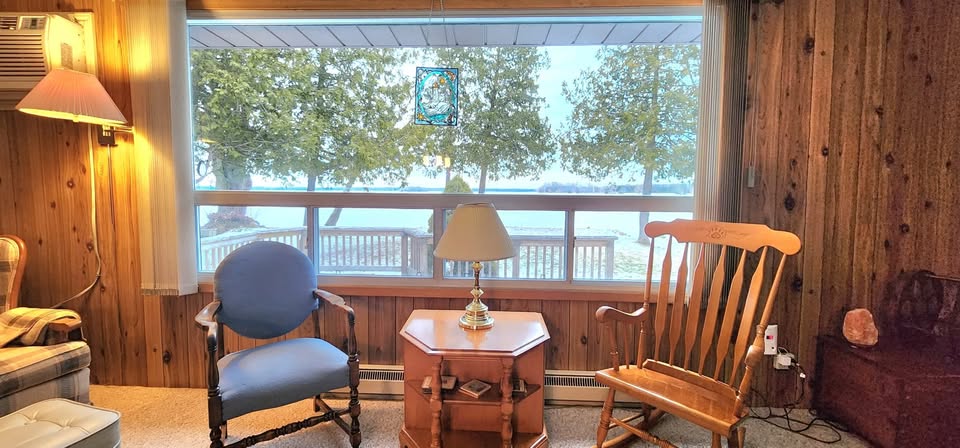 3 bedroom House in Kawartha Lakes, Ontario - Image 16