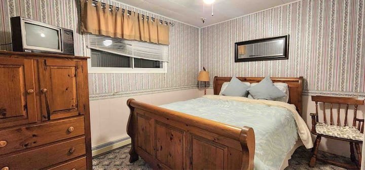 3 bedroom House in Kawartha Lakes, Ontario - Image 3