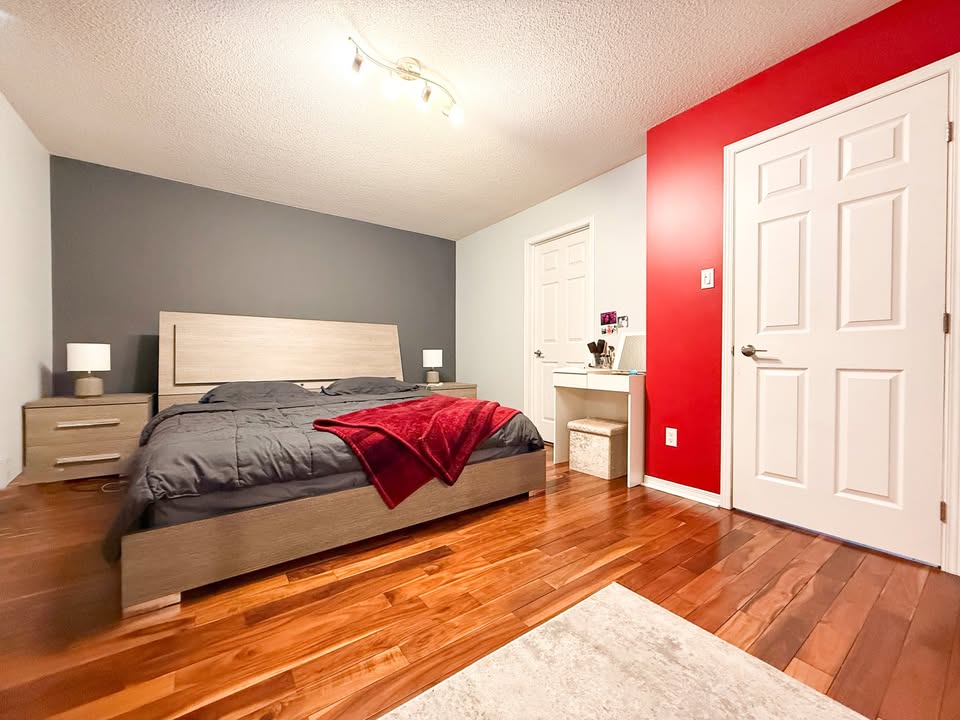 3 bedroom House in Gatineau, Quebec - Image 2