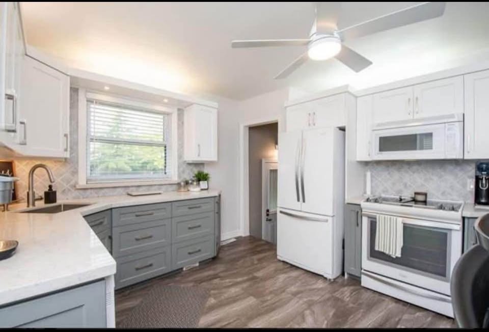 3 bedroom House in Oshawa, Ontario - Image 2