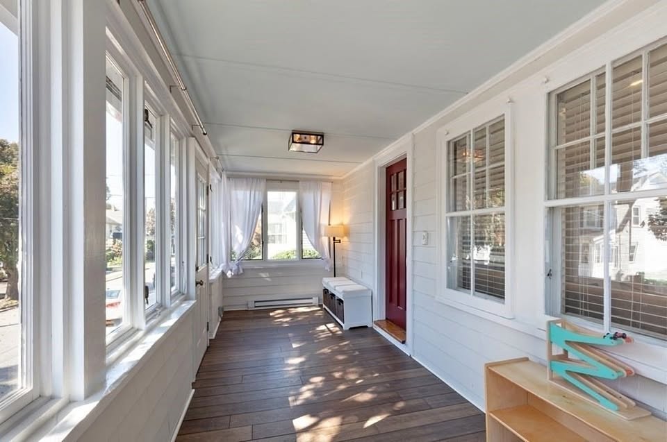 2 bedroom House in Medford, Massachusetts - Image 7