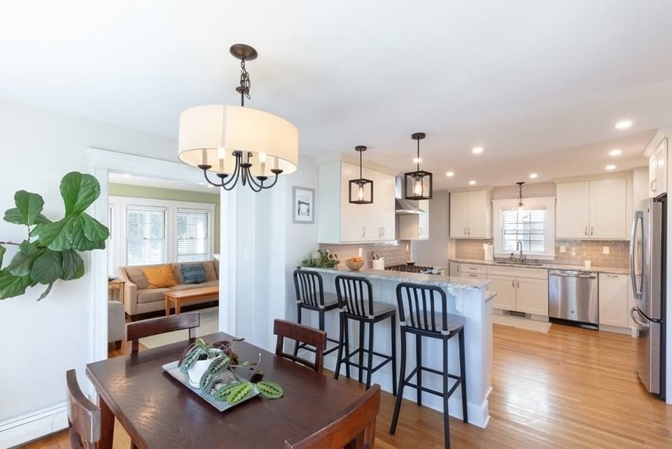 2 bedroom House in Medford, Massachusetts - Image 14