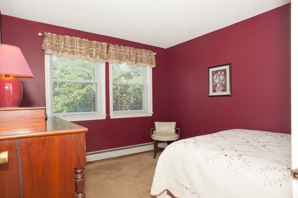 3 bedroom House in Medway, Massachusetts - Image 3