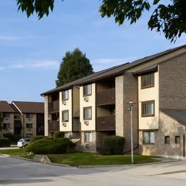 3 bedroom House in Toronto, Ontario - Image 10