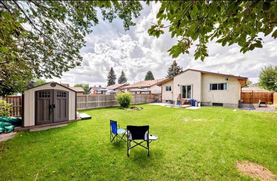 4 bedroom Unknown in Calgary, Alberta - Image 5