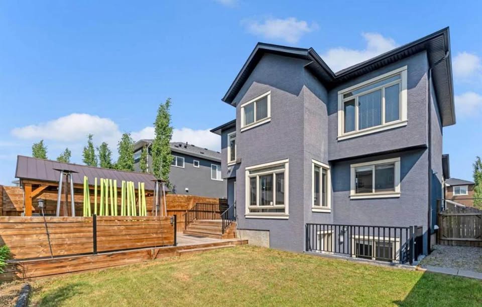 5 bedroom House in Chestermere, Alberta - Image 16
