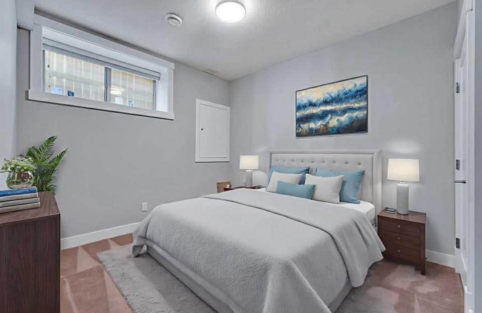 5 bedroom House in Chestermere, Alberta - Image 11