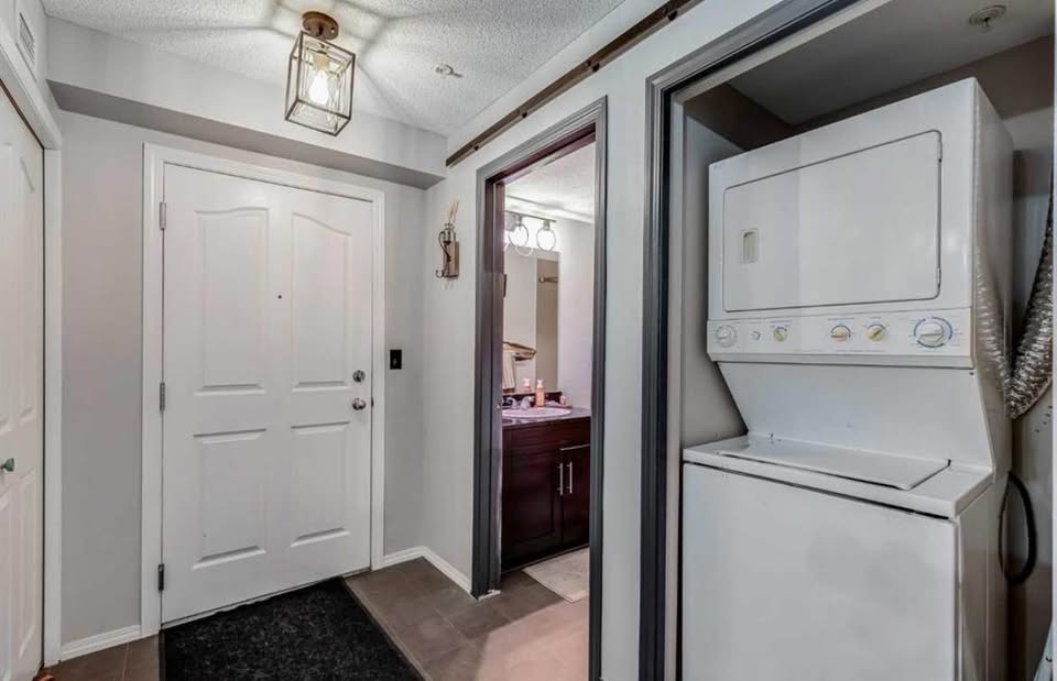 1 bedroom Apartment in Calgary, Alberta - Image 4