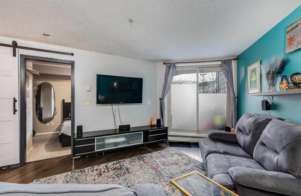 1 bedroom Apartment in Calgary, Alberta - Image 9