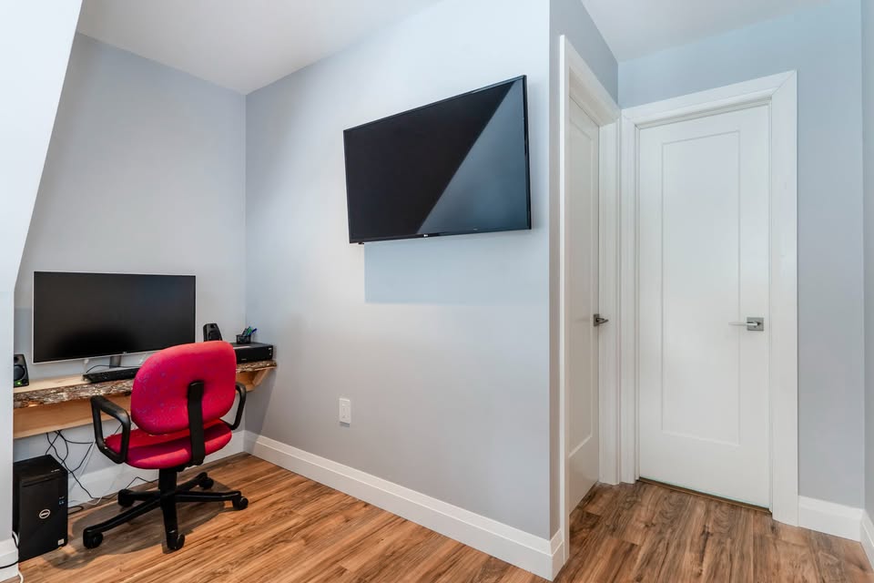 4 bedroom House in Orillia, Ontario - Image 12