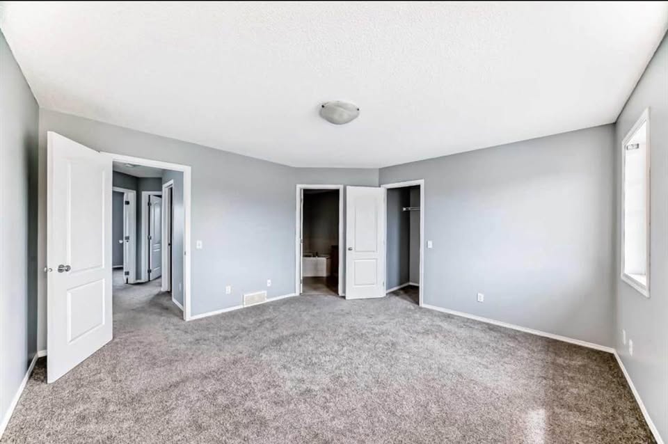 3 bedroom Duplex in Chestermere, Alberta - Image 10