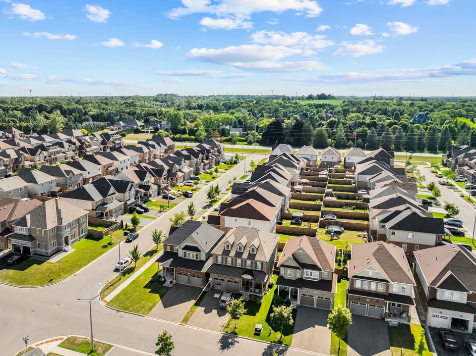 4 bedroom House in Oshawa, Ontario - Image 6